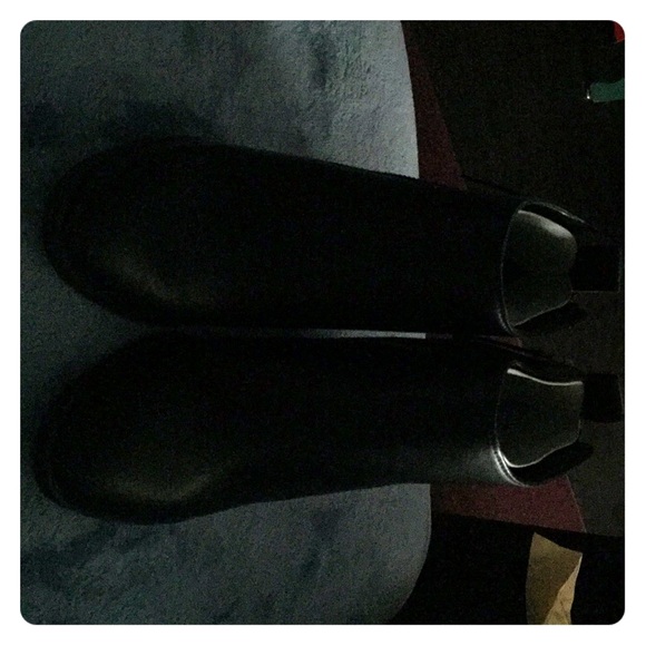 Boots - Picture 1 of 3